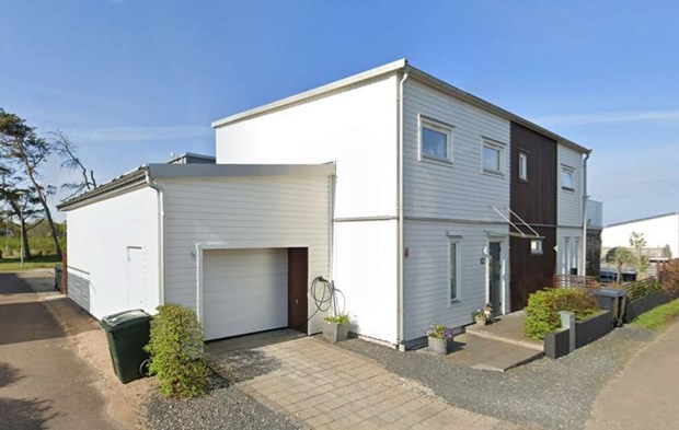 Villa i Skummesl�v s�ld f�r �ver 8 miljoner