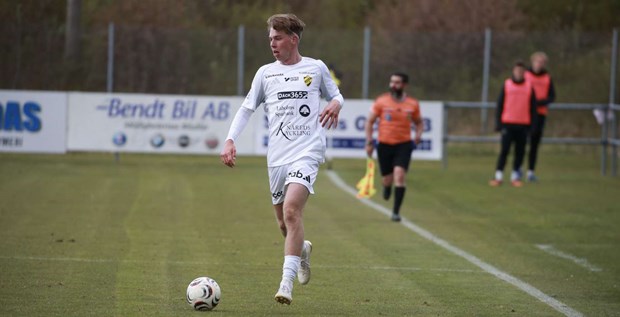 H�rnm�l f�llde Laholm p� Stadsparksvallen 