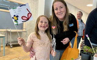 Elevernas egen bazaar fyllde skolan med liv