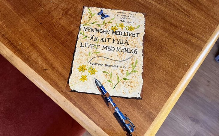 Kirke Ralph finns kvar på bordet. Foto: Johan Jönsson