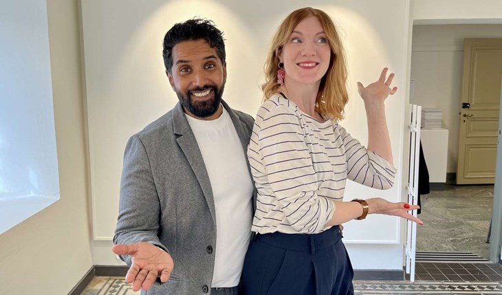 Härinne ska väggarna fyllas av konst från Kirke Ralph i höst. Daniel och Catharina Sanjay ser fram emot utställningen på rådhuset. Foto: Johan Jönsson
