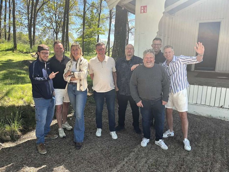 Vid pressträffen samlades Mikael Rosenqvist, Callinaz, Donald Laitila, Donnez, Carolina Skaarup, Callinaz, Bert Lundqvist, Jonas Lindström, Bengt-Åke Johnsson och Jonas Hansson, Ekebo samt Andy Ekenmo, Donnez. Foto: Press