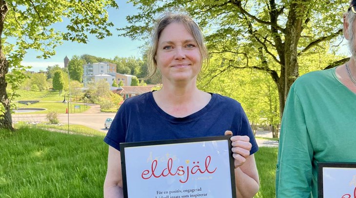 Jennie Andersson, mångårig ledare i Vallberga Gymnastikförening, blev rörd när hon fick reda på att hon blivit utsedd till årets eldsjäl. Foto: Johan Jönsson