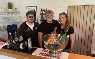 Här blir det fotbollsfest till långt efter midnatt