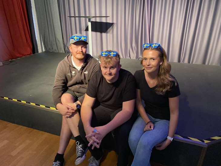 Anders, Daniel och Sara Johansson är syskontrion som driver Ekebackens hotell- och konferens. Nu laddar de upp för fotbollsfest bland annat. Foto: Carina Nilsson