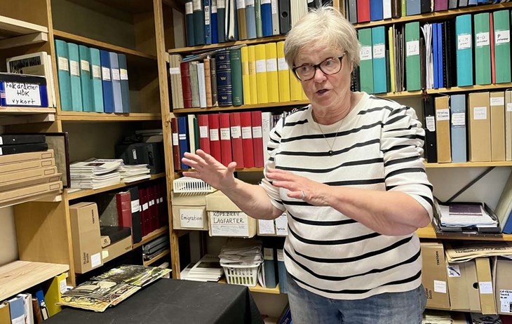 Sekreteraren Kerstin O. Petersson är lyrisk över sitt nya arkiv. Foto: Johan Jönsson
