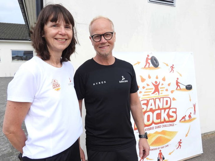 Maria och Roine är drivande bakom loppet som går inför starten av Sandstock. Foto: Josefine Ingvarsson