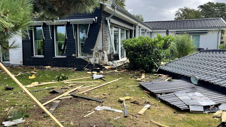Färden tog slut mot gaveln av villan. Foto: Per Brolléus