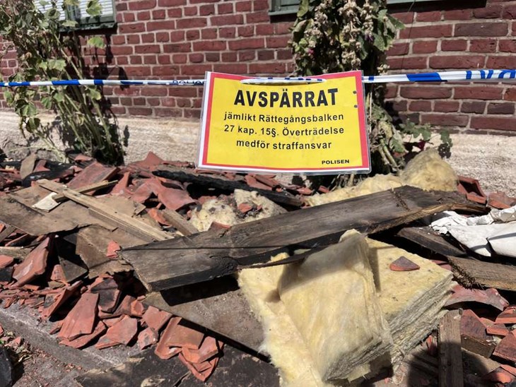 Området är fortfarande avspärrat. Foto: Johan Jönsson