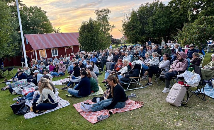Över 200 personer kom för att lyssna på Maxida Märak. Foto: Johan Jönsson
