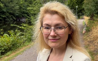 Gabriela ställer upp i valet – utan något parti 