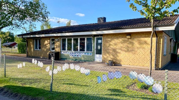 Ungdomar tar över efter småbarn i Bullerbyn