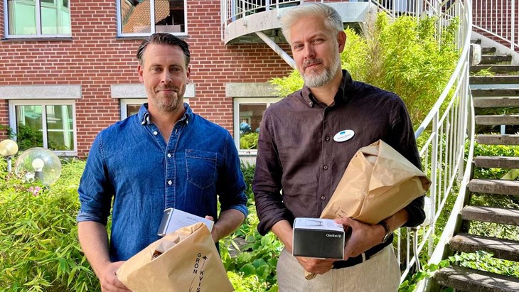 Peter Haarala och Robert Rosén hyllades för sitt ingripande under knivattacken på Veingeskolan. Foto: Johan Jönsson