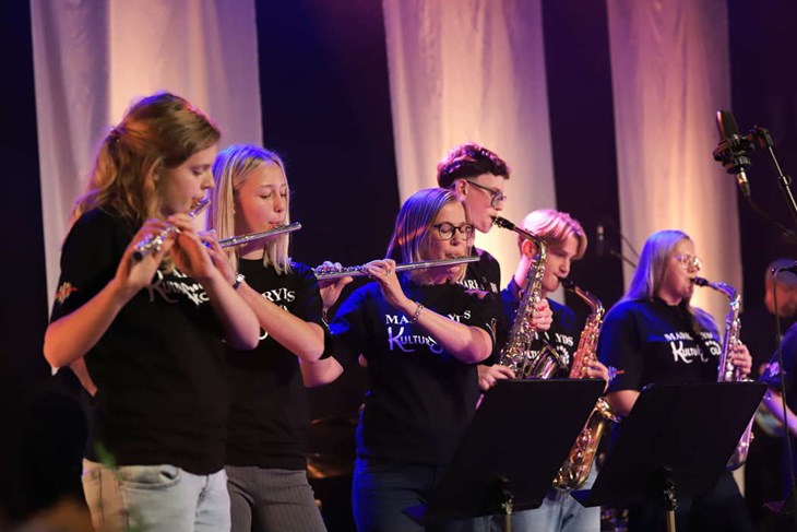 Elever från Kulturskolan medverkade också under kvällen. Foto: Erika Nilsson