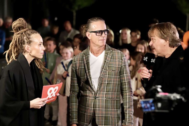 Lars Gahlin och Mats-Ola Pålsson som skapat ”Black Light – den sista riktiga Bondfilmen” till Världens barn. Hittills har filmen dragit in 2,1 miljoner.Foto: Erika Nilsson