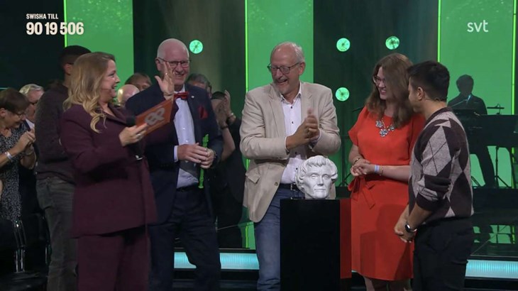 "Det känns underbart. Vi har kämpat tillsammans och vi gör det här för Världens barn" sade Victoria Lindeberg. Bild: Skärmdump SVT 