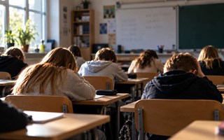 Kränkte elever under raseriutbrott – läraren tagen ur tjänst