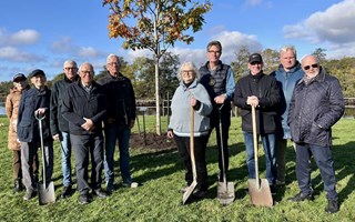 Rotary firar 70 år – skänker träd till Laholm