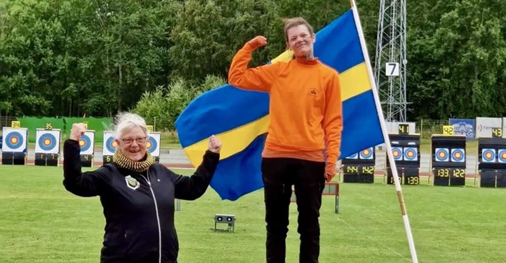Celine Christensen-Nilsson högst upp på pallen på SM. Foto: Privat